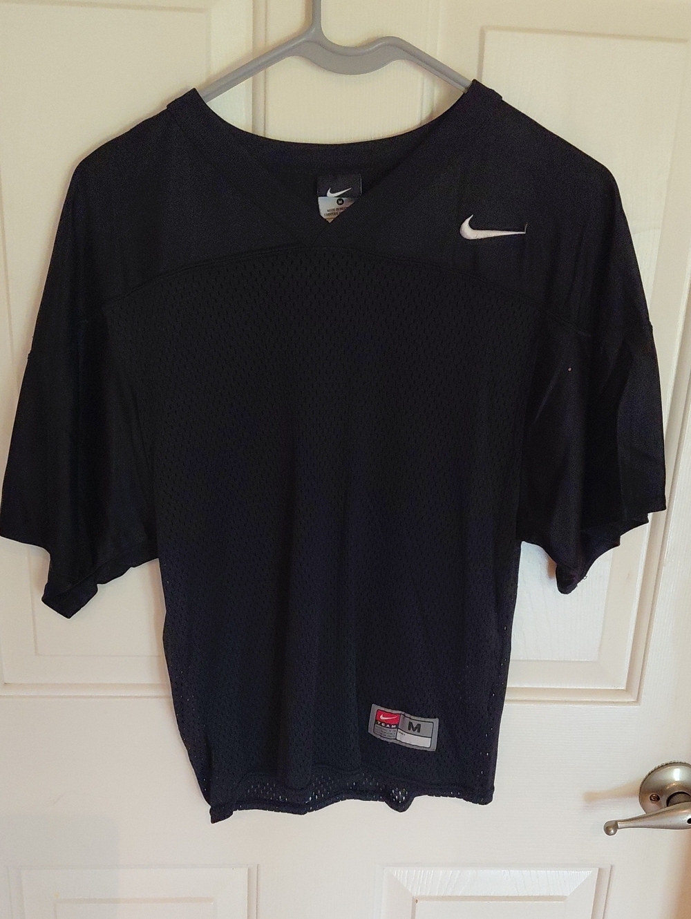 Nike Men’s Black Mesh Athletic Football Jersey